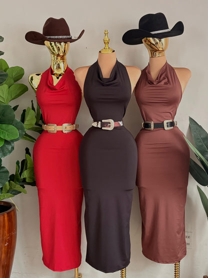 VESTIDO MIDI AJUSTADO CON ESCOTE DRAPEADO
